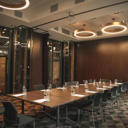 ホテル Bankhotel 5*