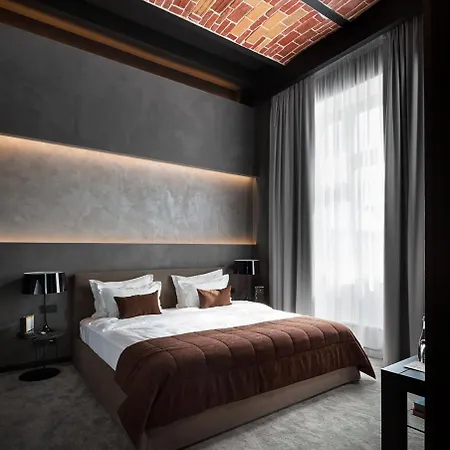 Bankhotel 5* リヴィウ