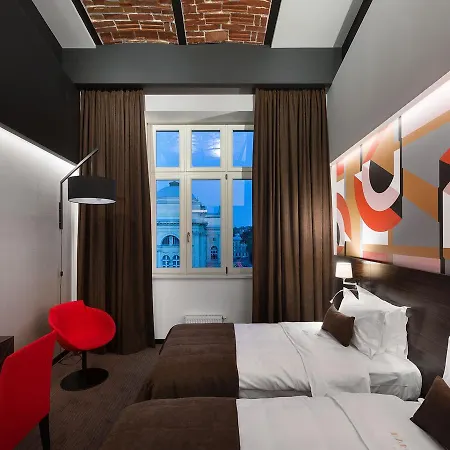 Hotel Bankhotel 5*
