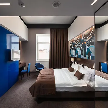 Hotel Bankhotel 5*