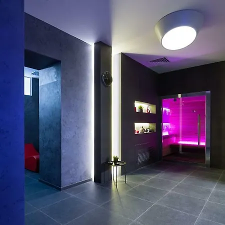 Bankhotel 5*