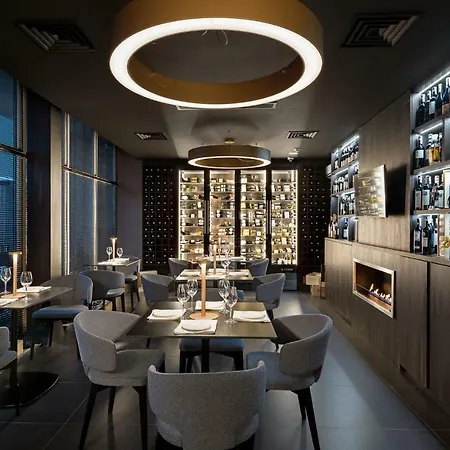 Hotel Bankhotel 5*