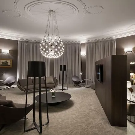 Bankhotel Hotel 5*