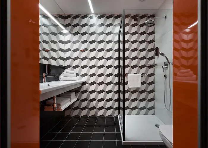 Bankhotel מלון לבוב