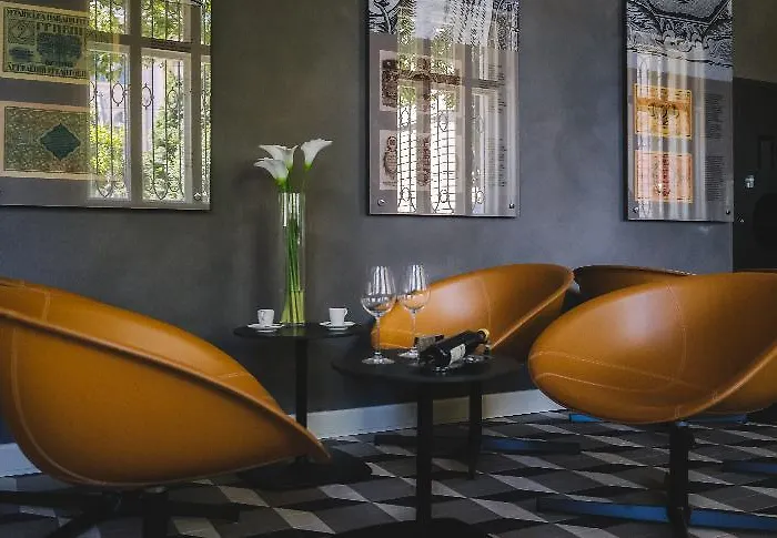 מלון Bankhotel לבוב