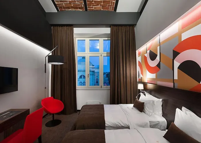 מלון Bankhotel 5*