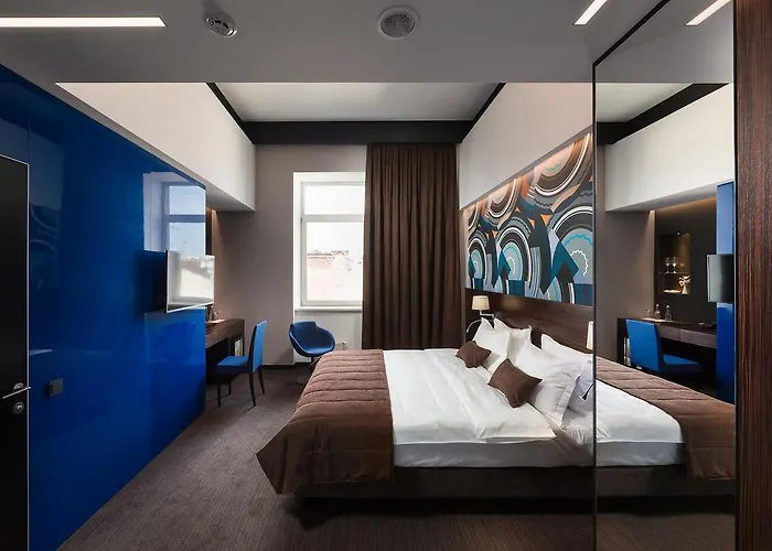 Отель Bankhotel 5*