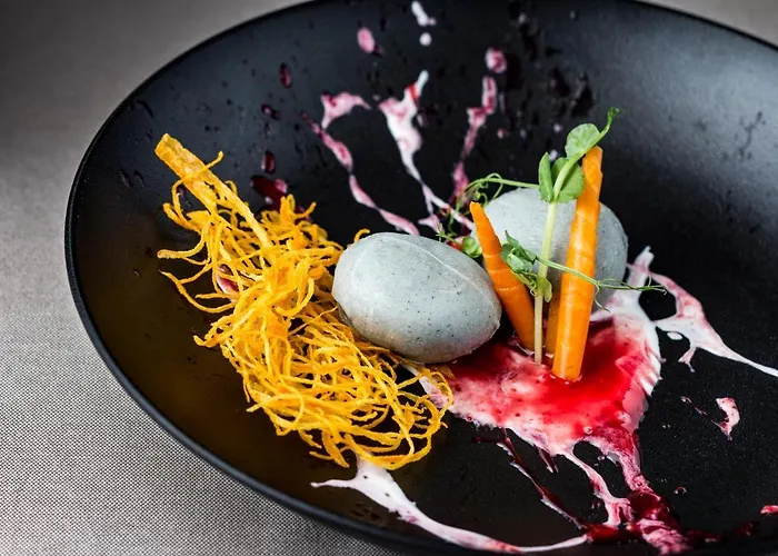 Bankhotel 5* לבוב