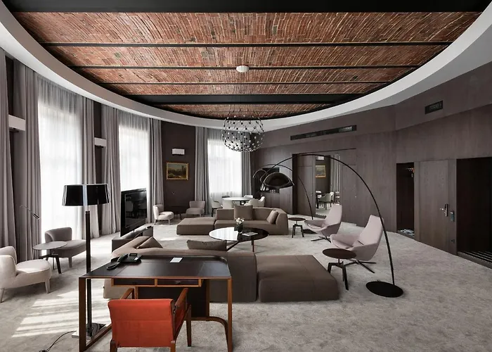 Bankhotel Отель