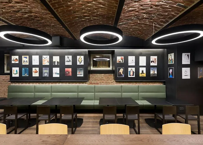 מלון Bankhotel 5*