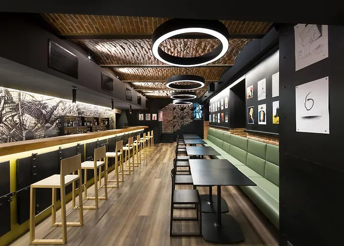 Bankhotel Отель 5*