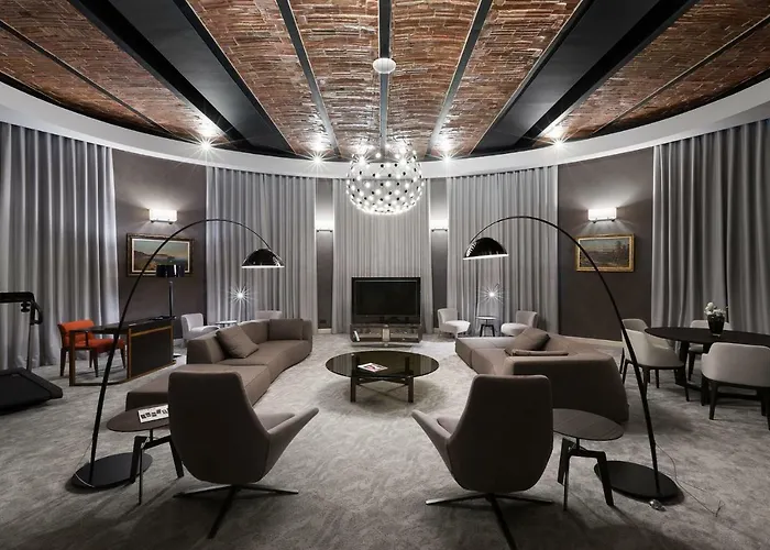 Отель Bankhotel Львов