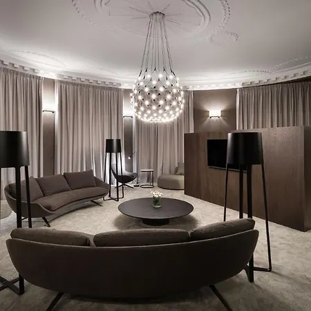 酒店 Bankhotel 利沃夫