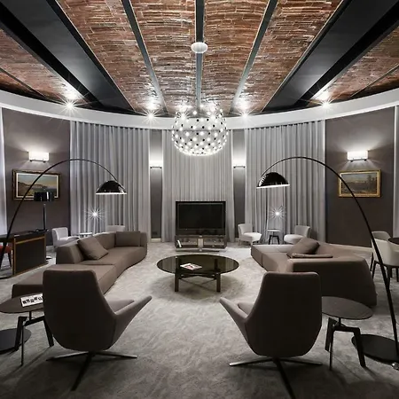 酒店 Bankhotel 利沃夫