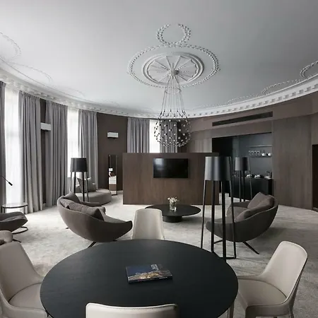 Bankhotel 酒店
